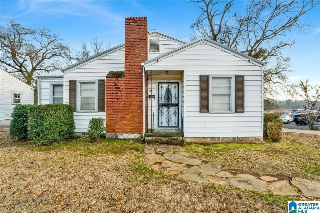 412 Woodward Rd