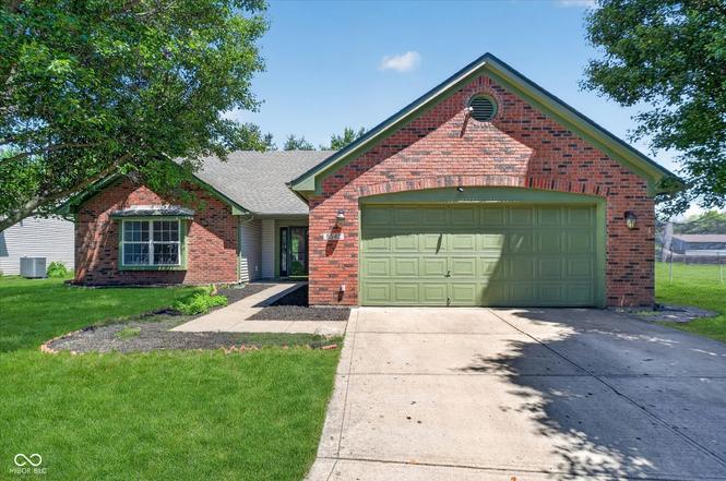 6542 Rosebush Ln