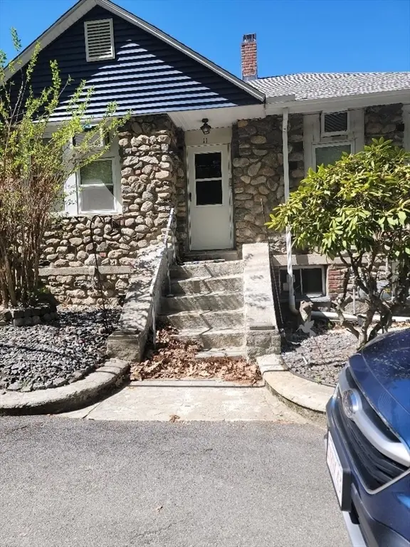 11 Olympia Ave