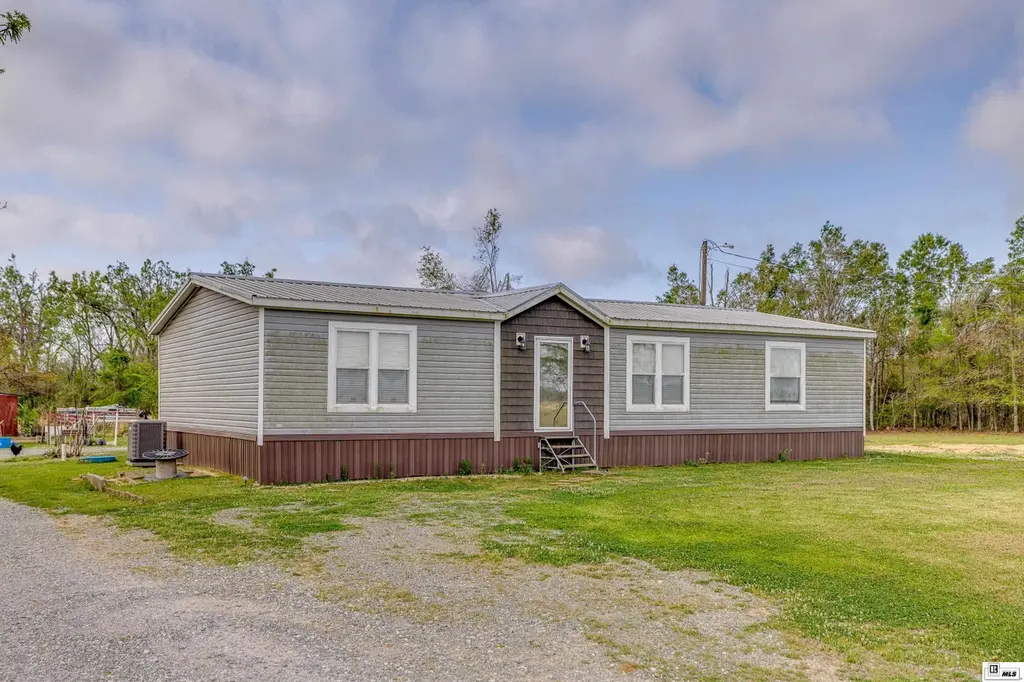 687 Little Rd