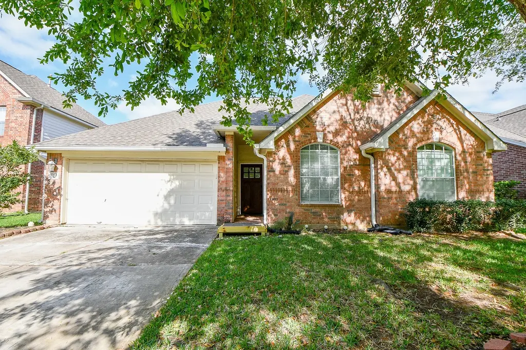 1143 Oxford Mills Ln