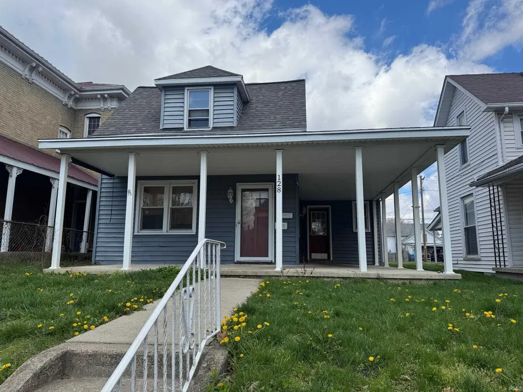 128 W 6th St