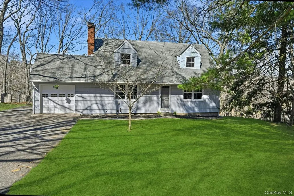 248 Dogwood Dr