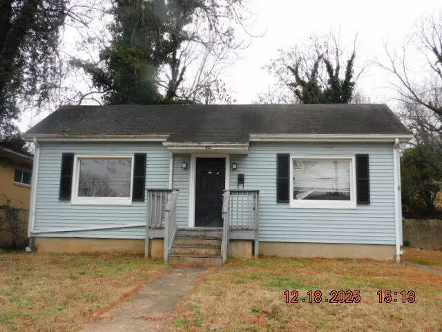 1222 Hamilton Ter SE