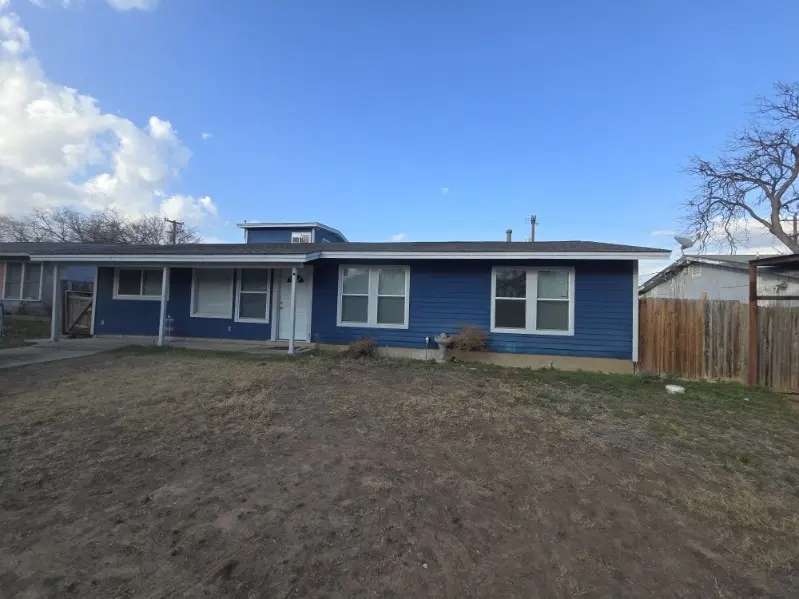 275 Coral Ave
