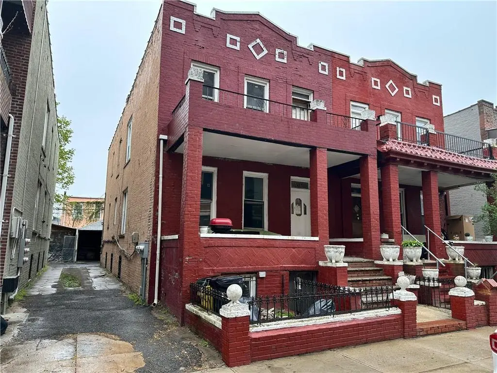 591 Sheffield Ave