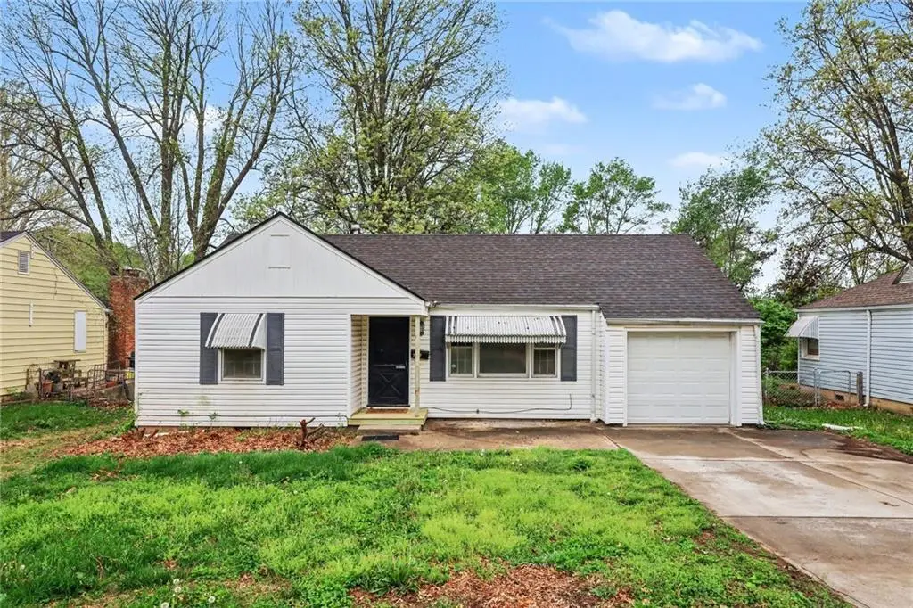 7723 Sni-a-bar Rd