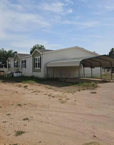302 SE 4th St