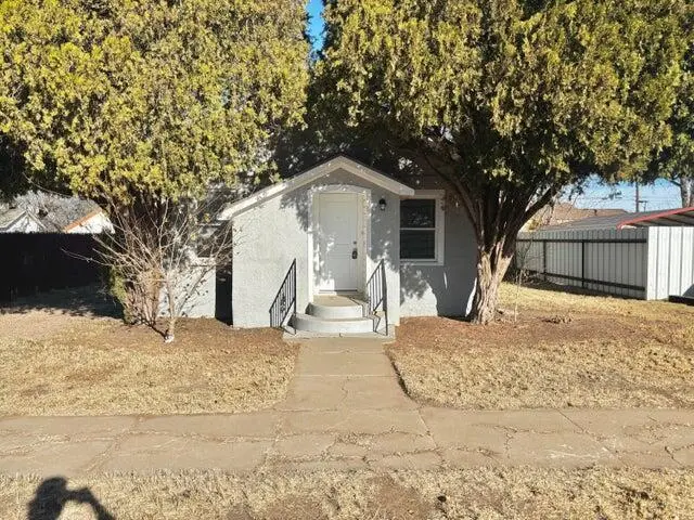 420 W Lynn St