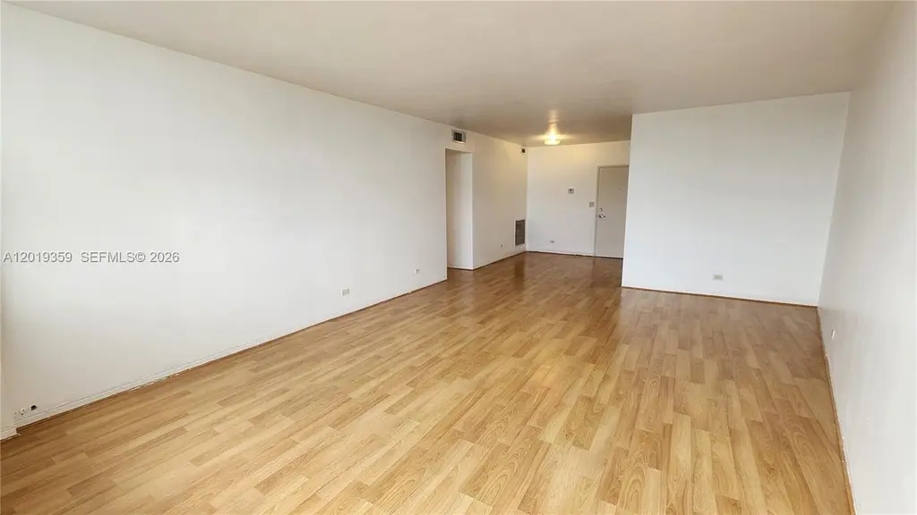 7441 Wayne Unit 8-O