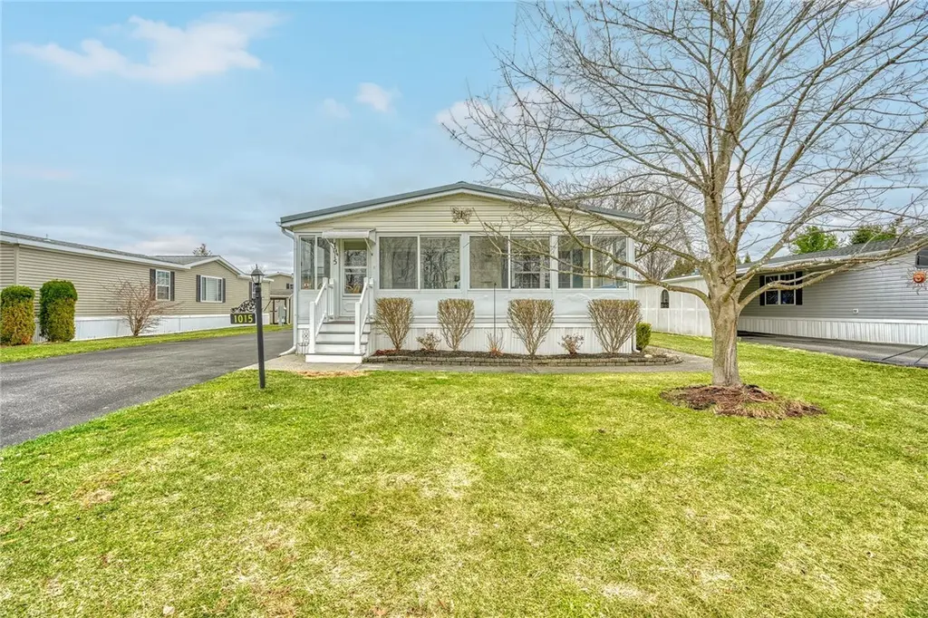 1015 Volkman Dr