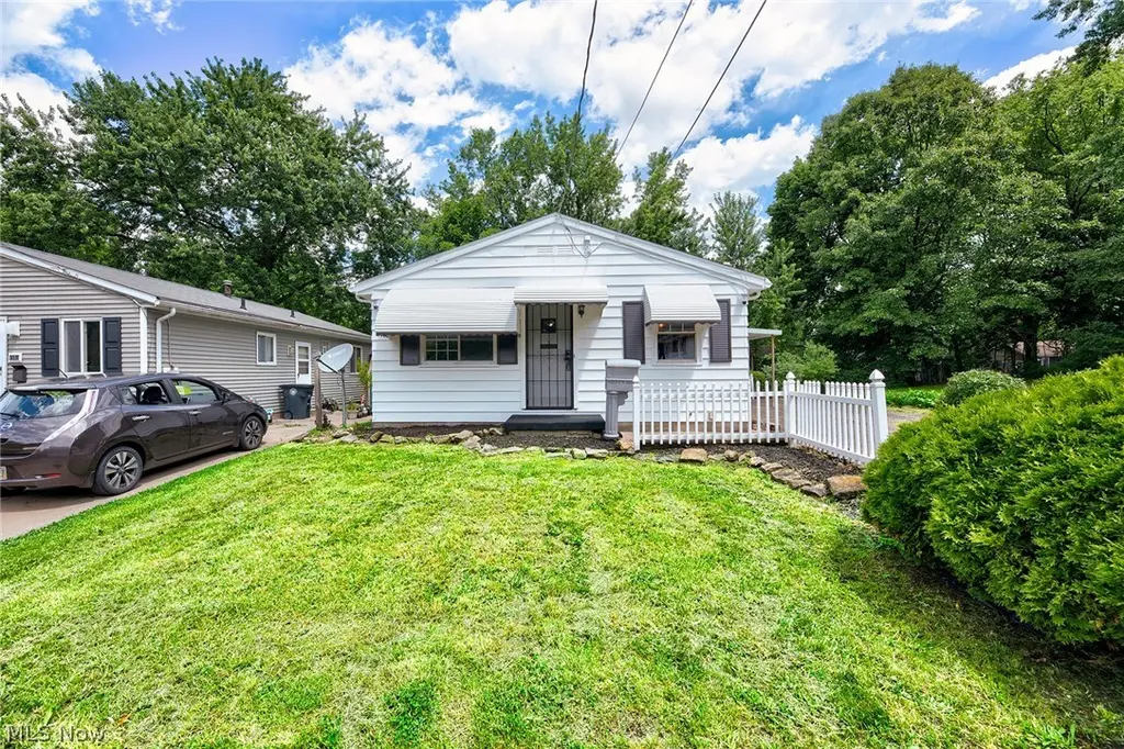 1163 Tonawanda Ave