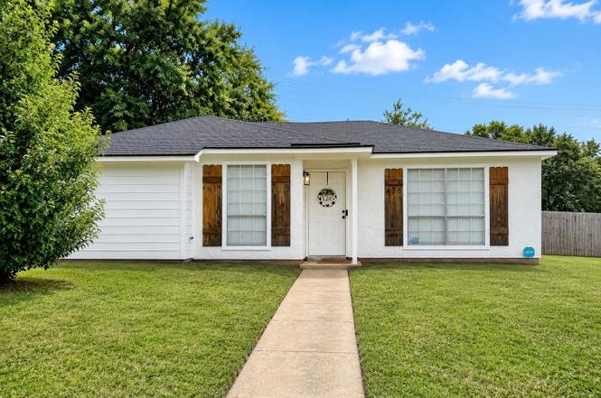 436 Montana Ct