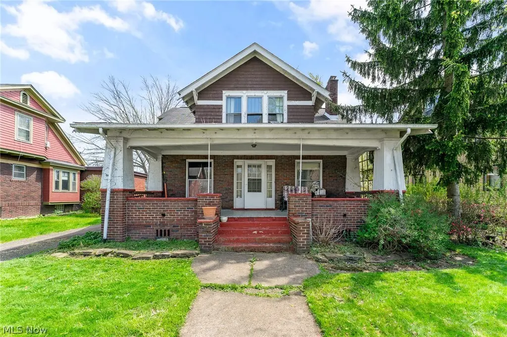197 Woodbine Ave SE