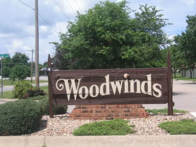 2806 Woodwinds Ct