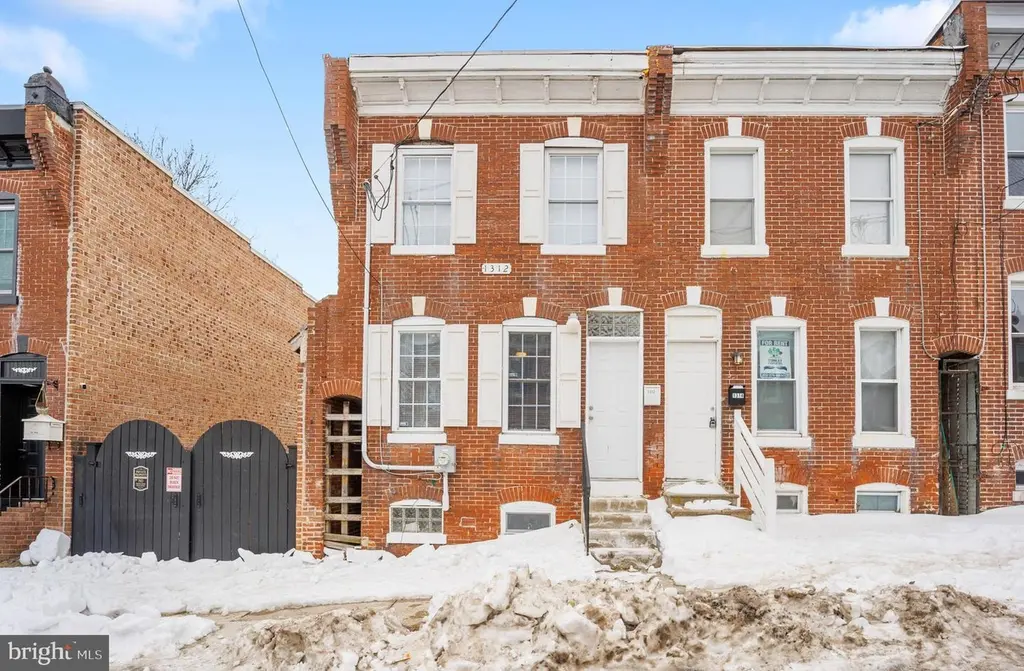1312 W Third St