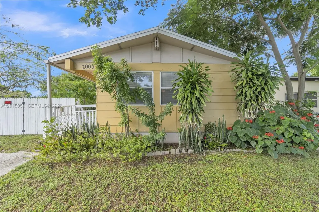 2005 NW 11th Ave