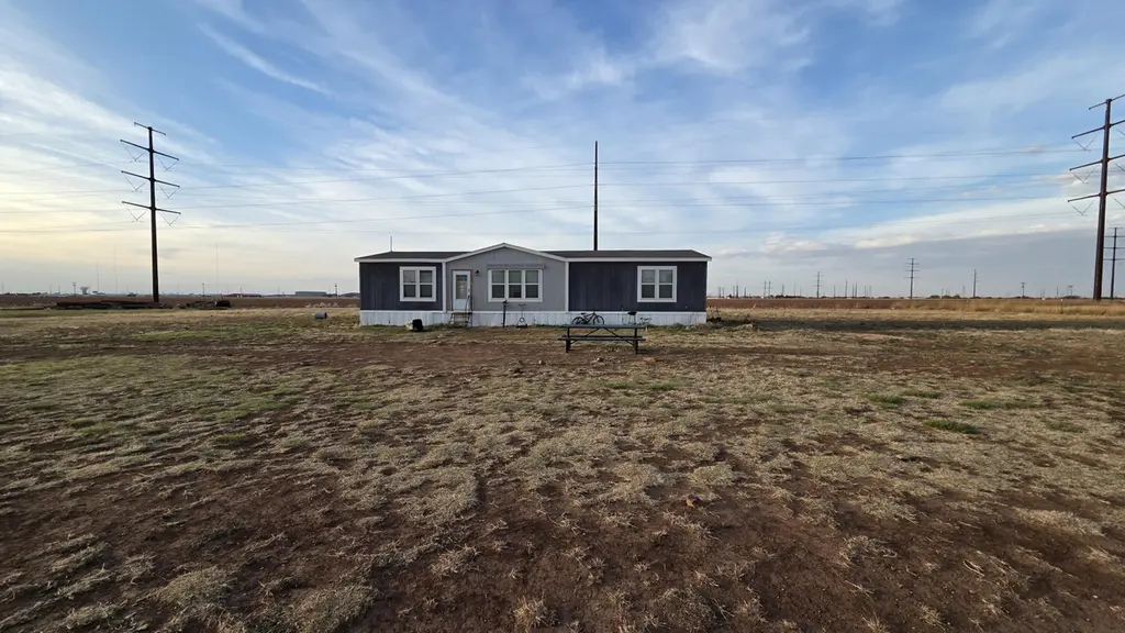 605 E Private Road 7240