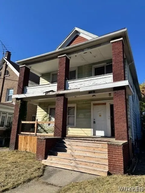 1540 Whitney Ave