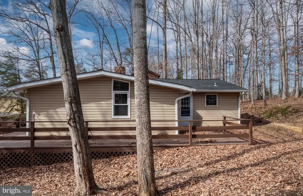 116 Lakeview Pkwy