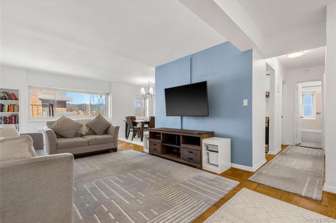 45 E Hartsdale Ave Unit 6L