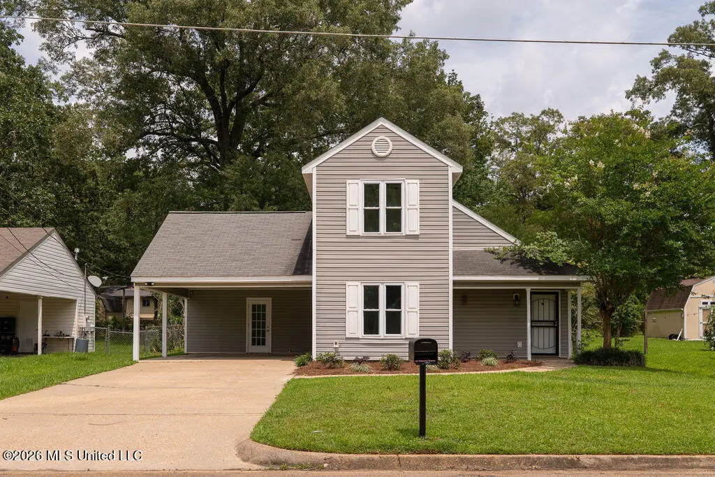 1814 Twin Pine Dr