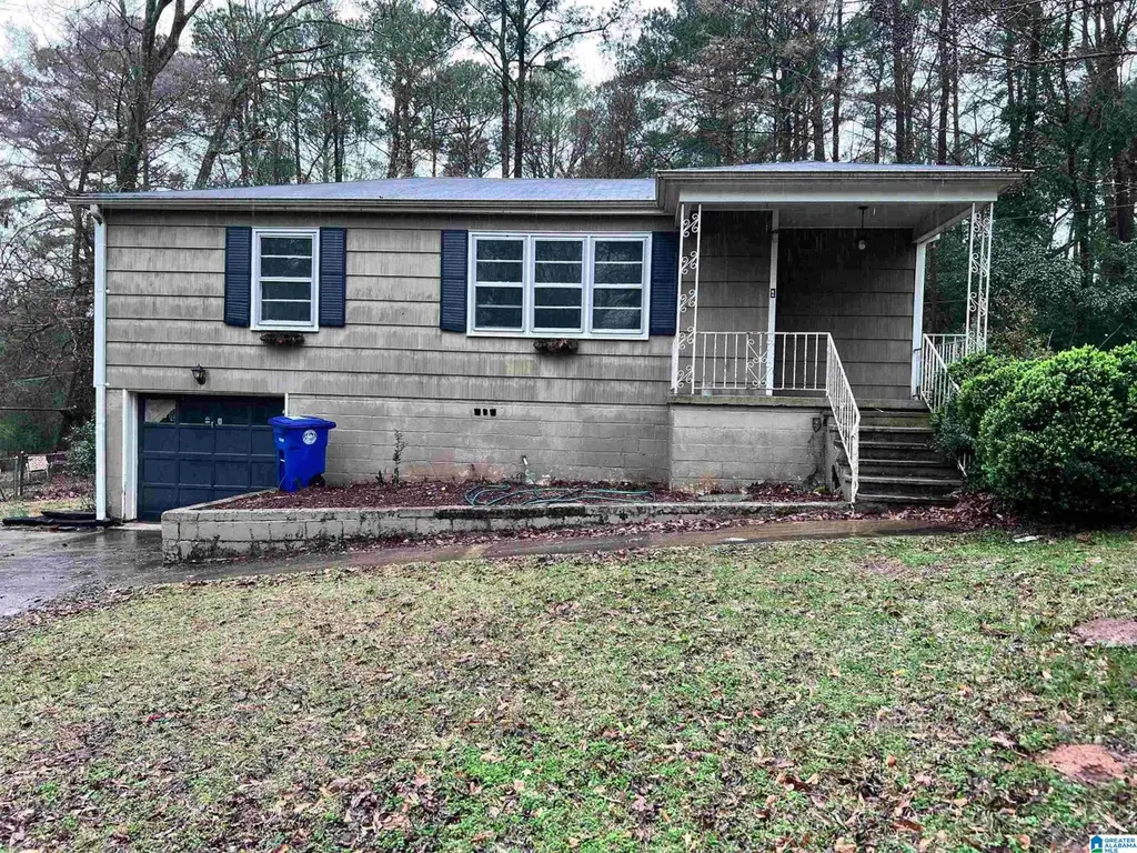 109 Rose Dr