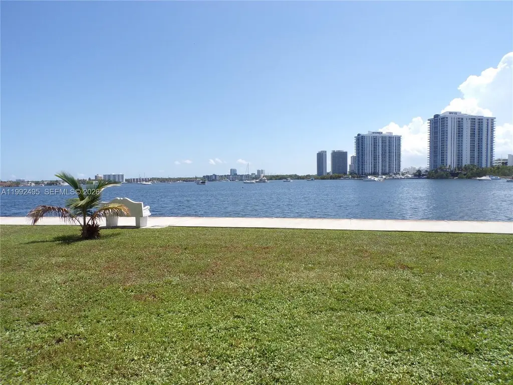 2920 Point East Dr Unit N111
