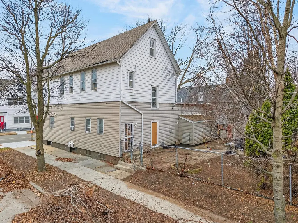 630 E Locust St Unit 628-634
