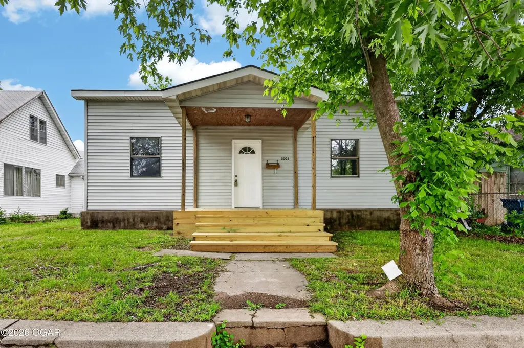 2003 Bird Ave