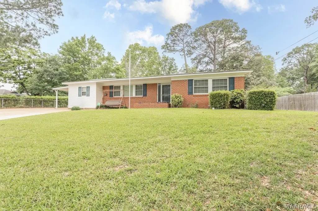 3774 Willow Lane Dr