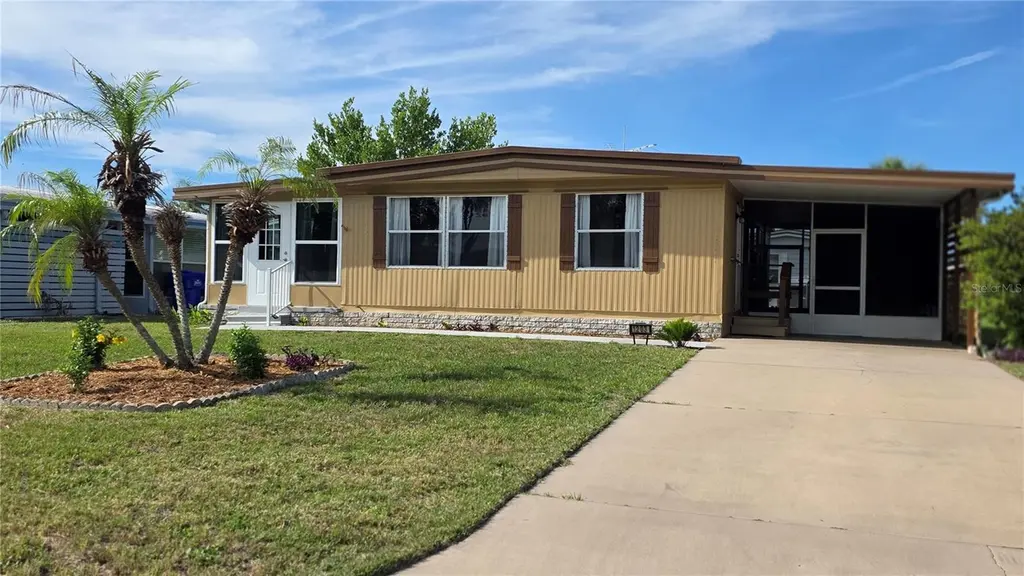 1203 Apache Cir