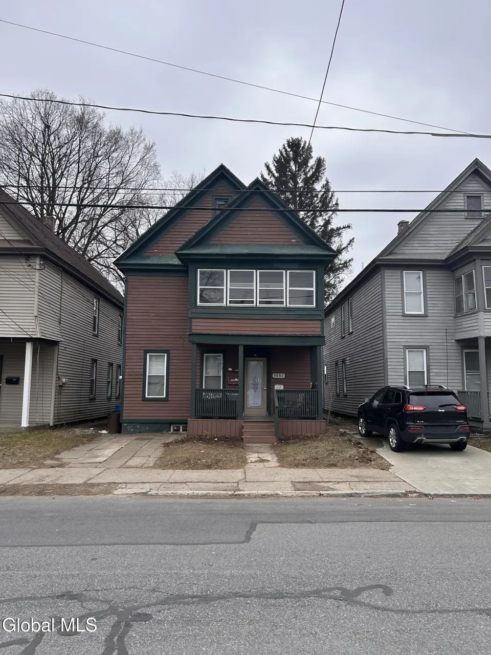 2328 Turner Ave