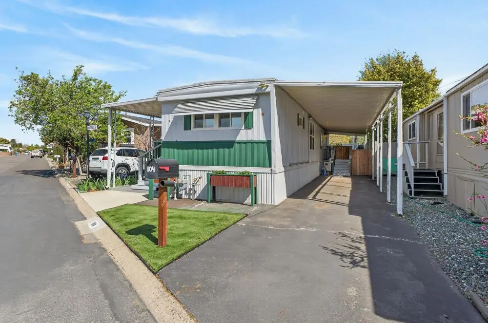 104 Wilderness Rd