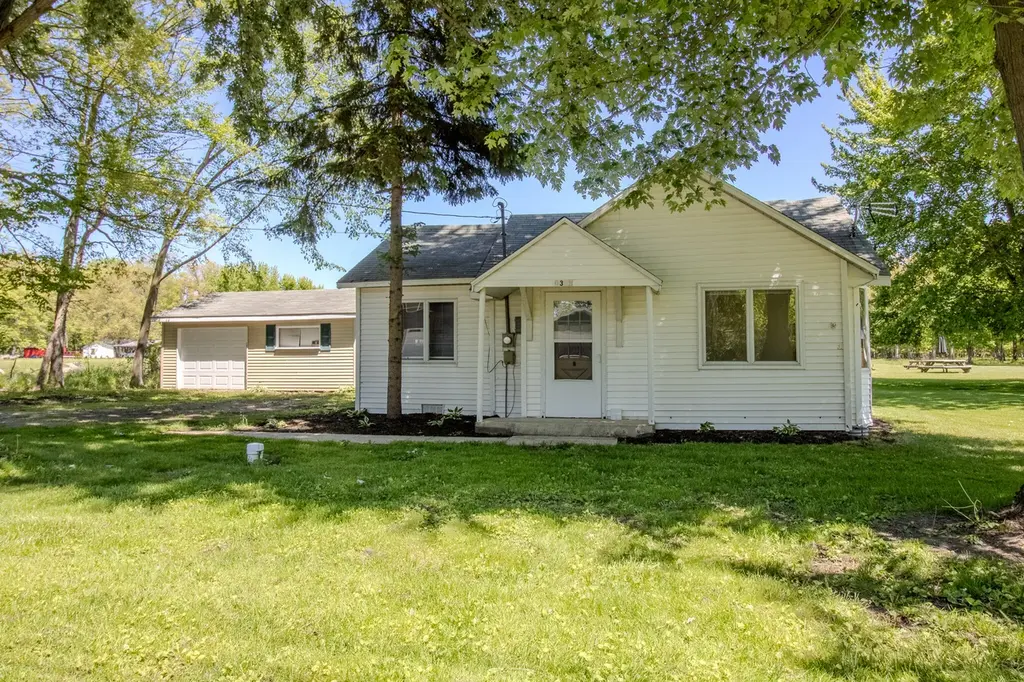 5374 S State Road 10