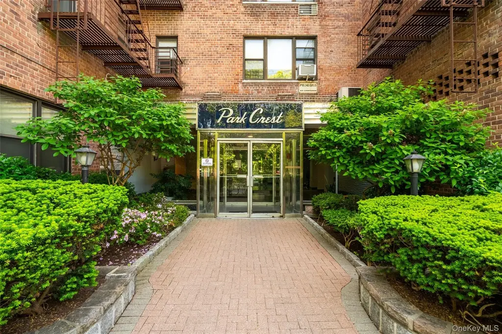 575 Bronx River Rd Unit 6C