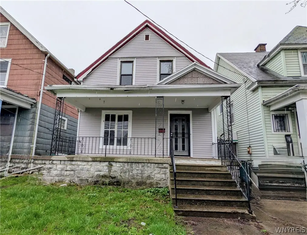 249 Dewey Ave S
