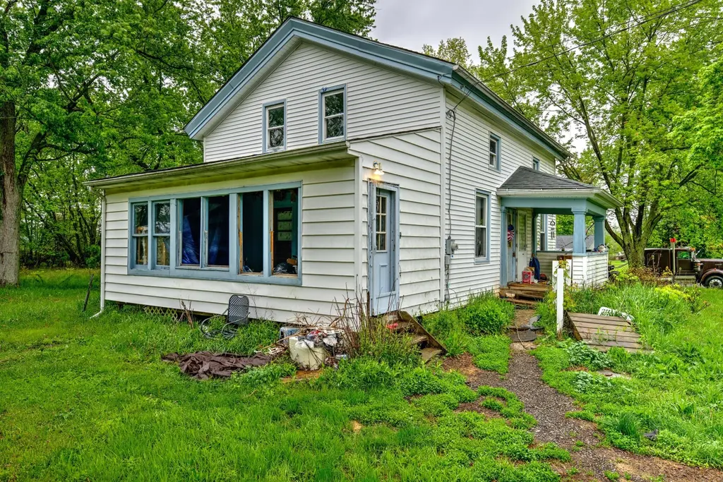 669 New Milford Rd