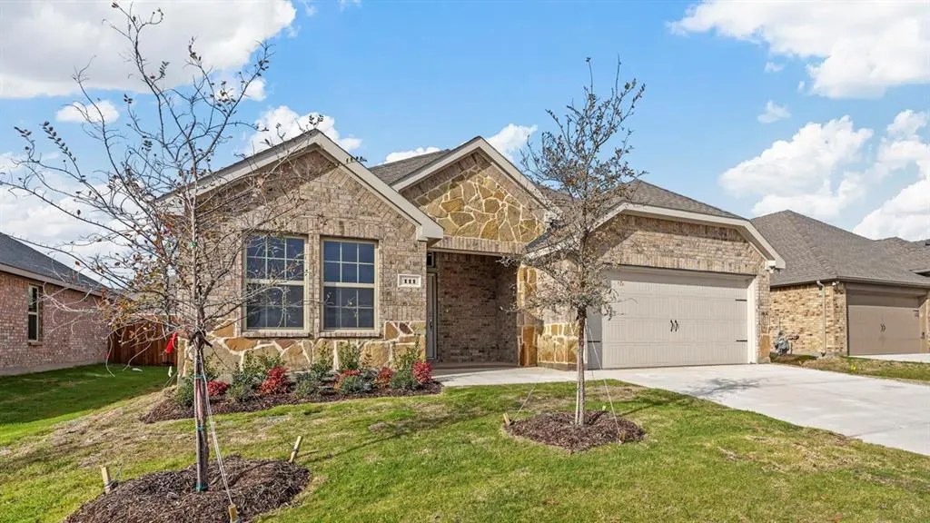 111 Lantern Rd