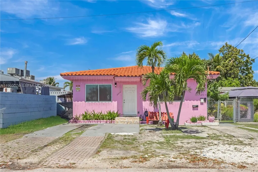 3675 NW 5th St