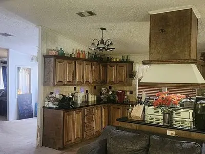 3430 Ivy Ln
