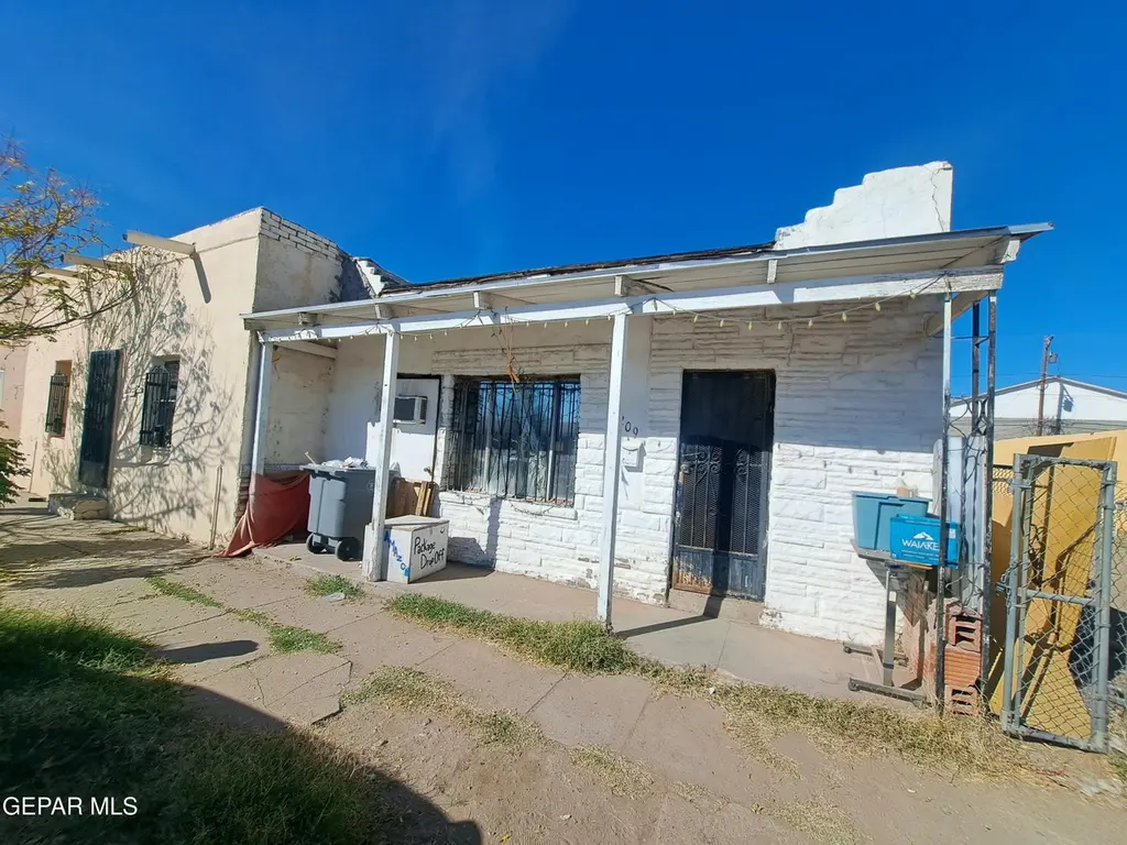 2209 Magoffin Ave