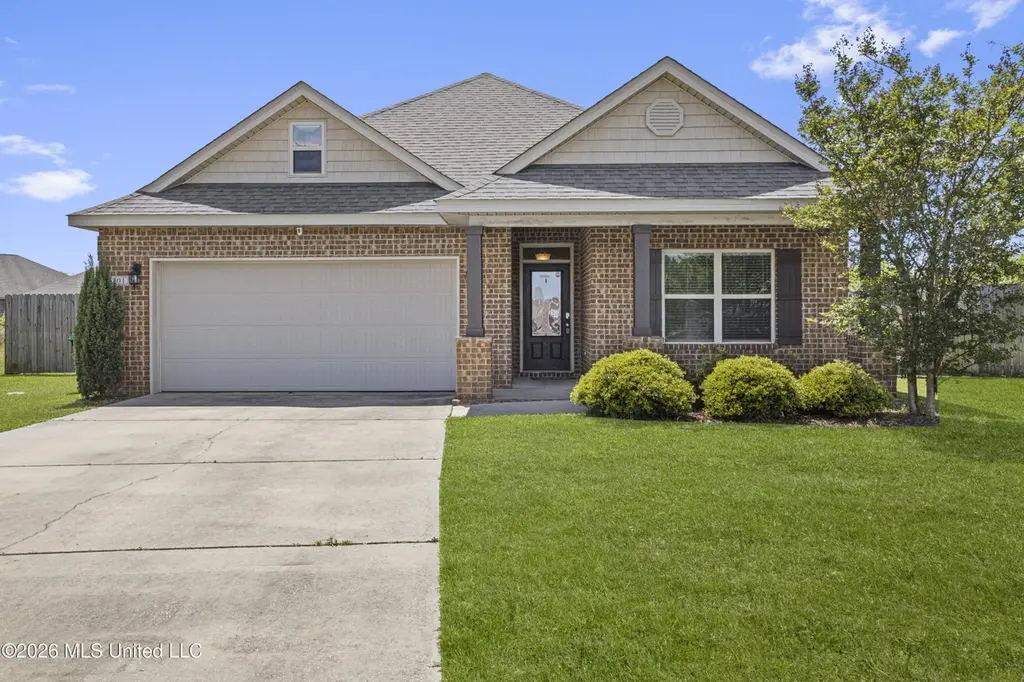 1201 Barberry Cv