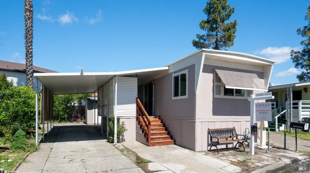 3162 Loretta Way