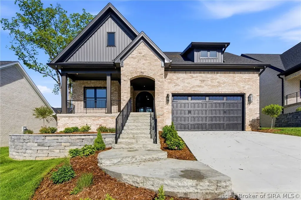 711 Lillian Way