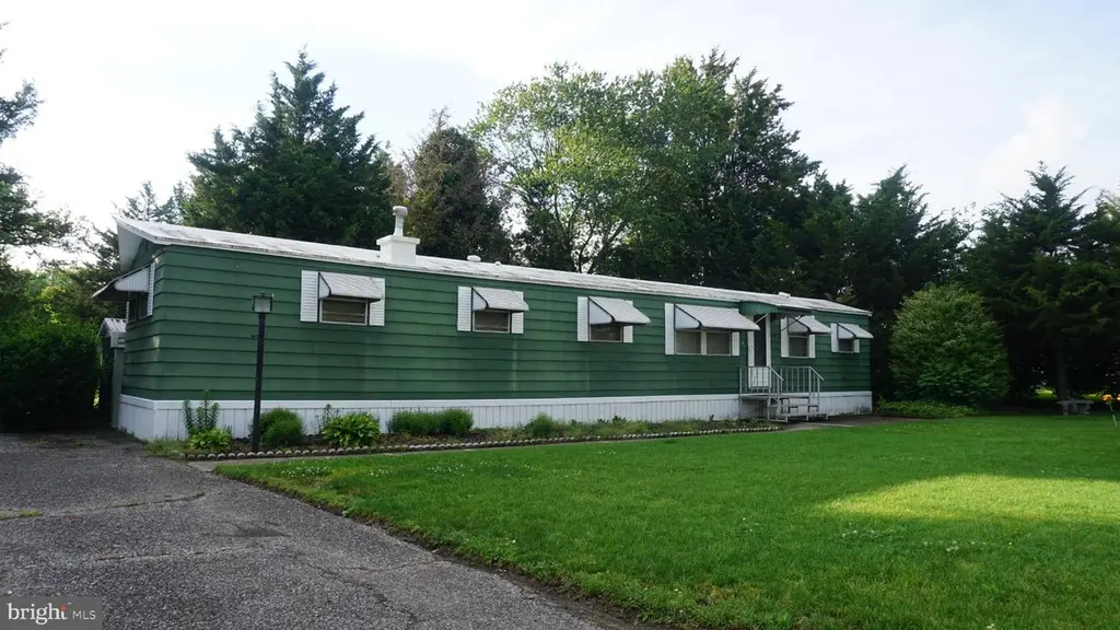 107 Country Ln