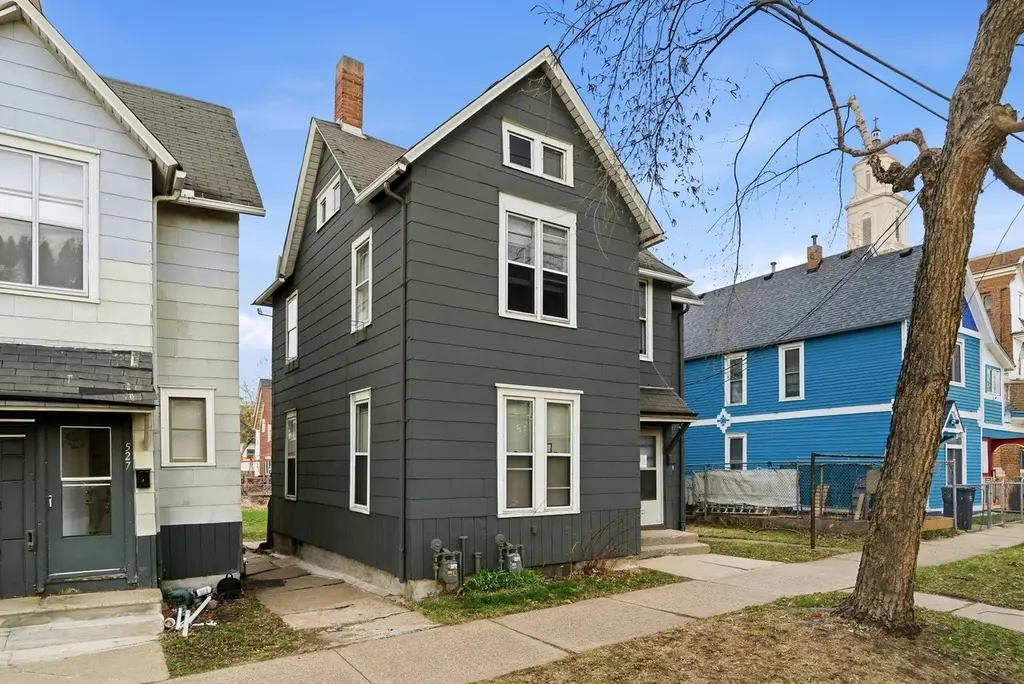 529 Galtier St