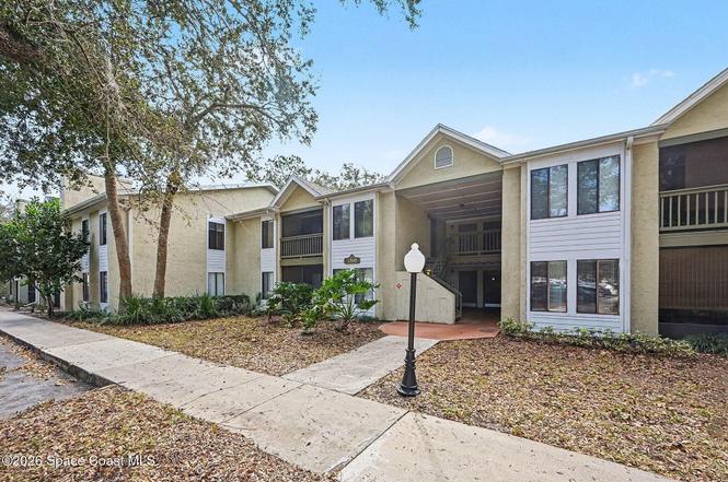 3590 Sable Palm Ln Unit B