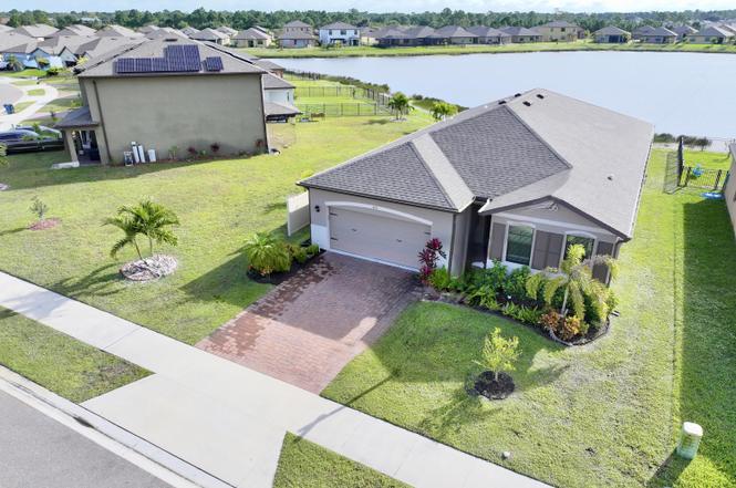 830 Remington Green Dr SE