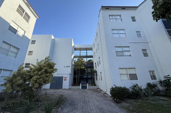 2800 Somerset Dr Unit 304j